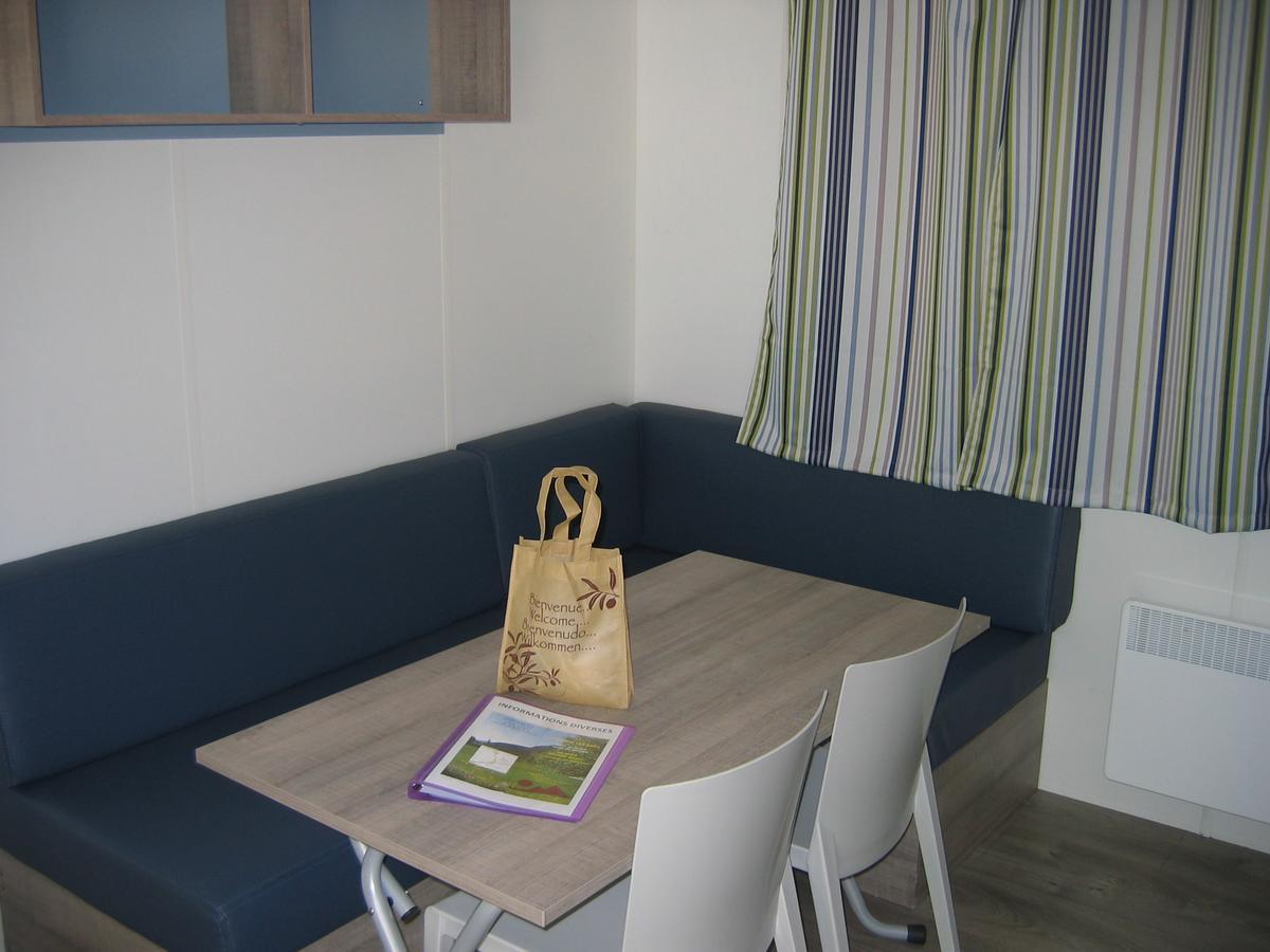 Le Mobilhome Chez Camille Veynes Exterior photo